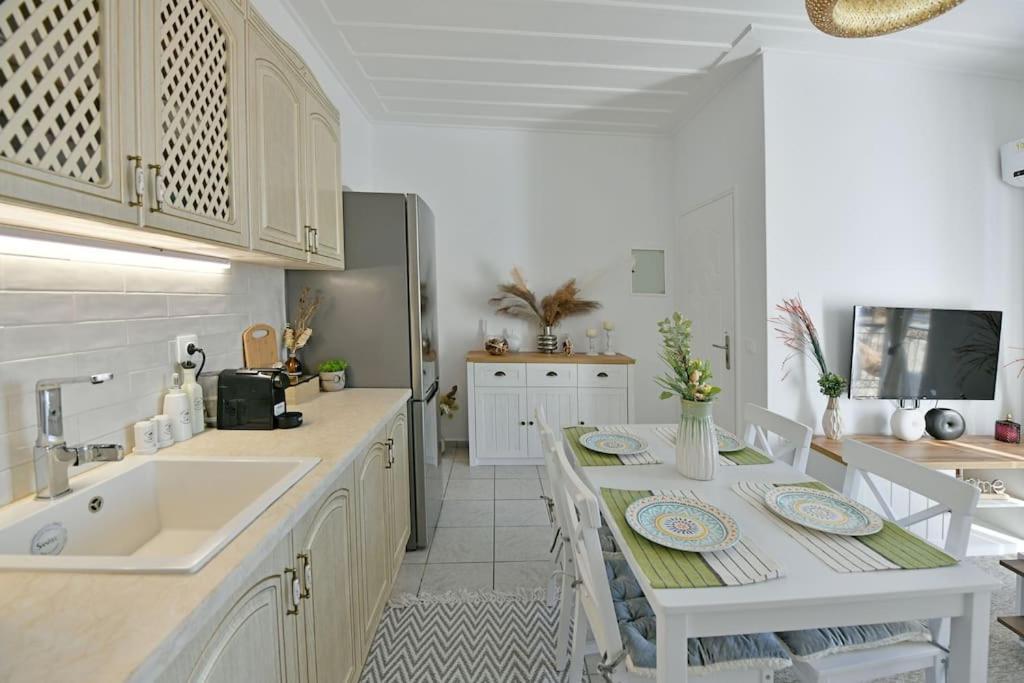 Olivo II Luxury Apartment Hydra  Esterno foto