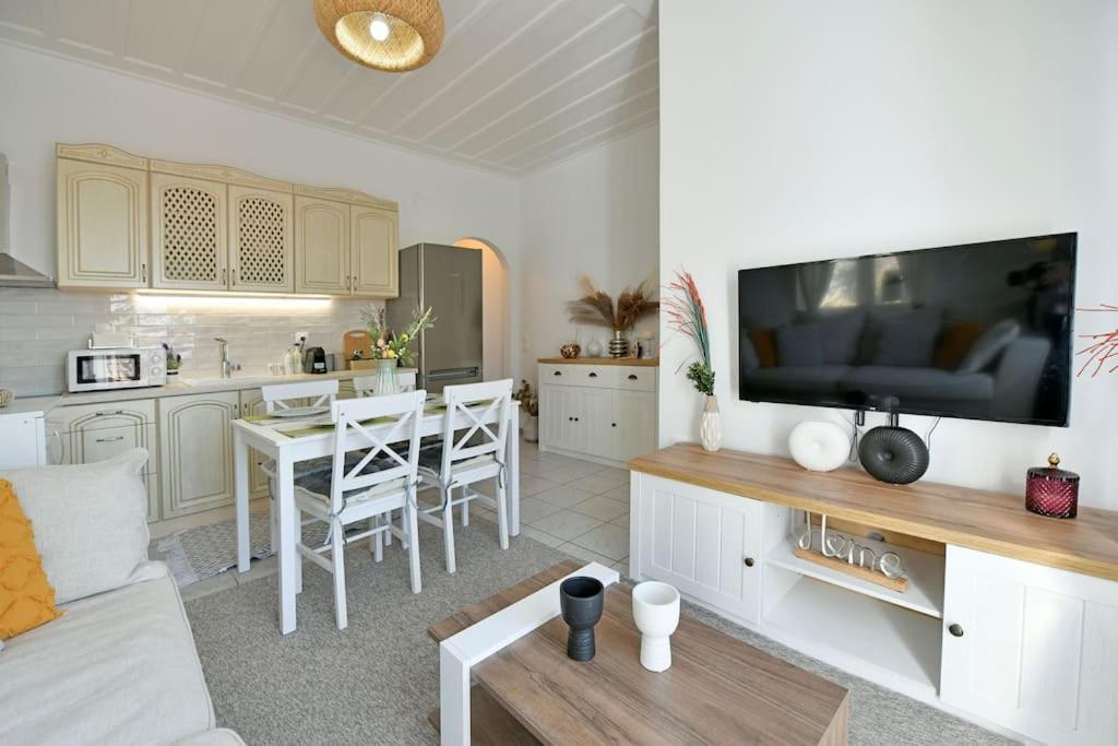 Olivo II Luxury Apartment Hydra  Esterno foto