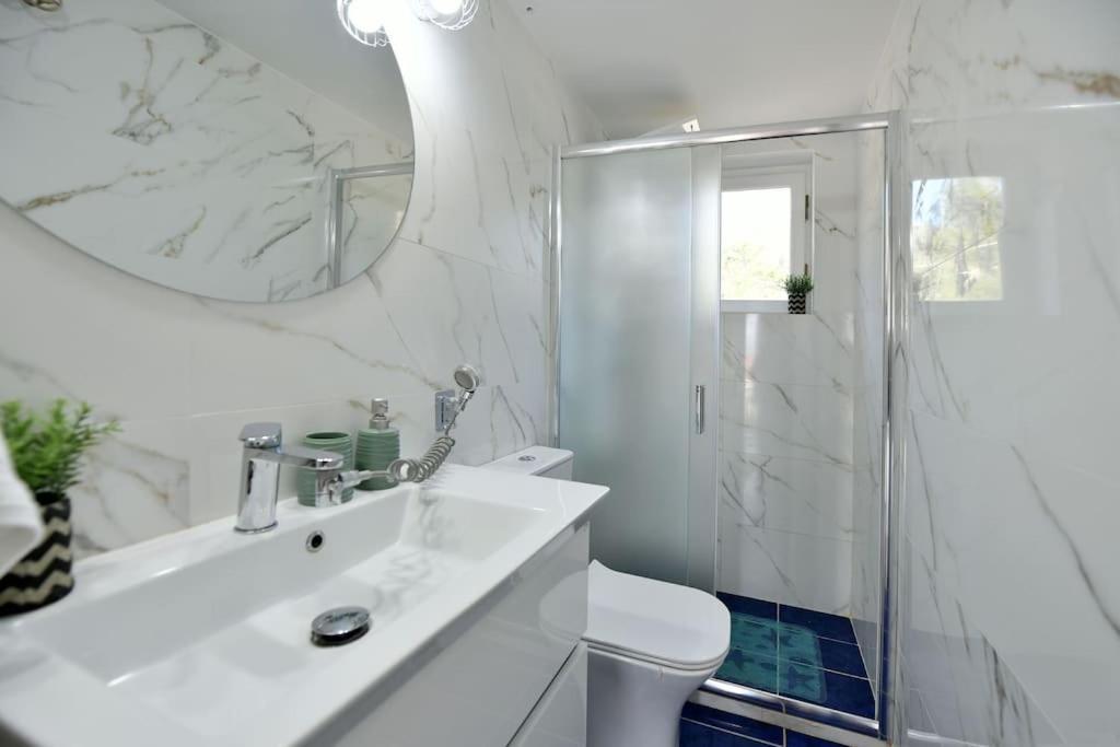 Olivo II Luxury Apartment Hydra  Esterno foto