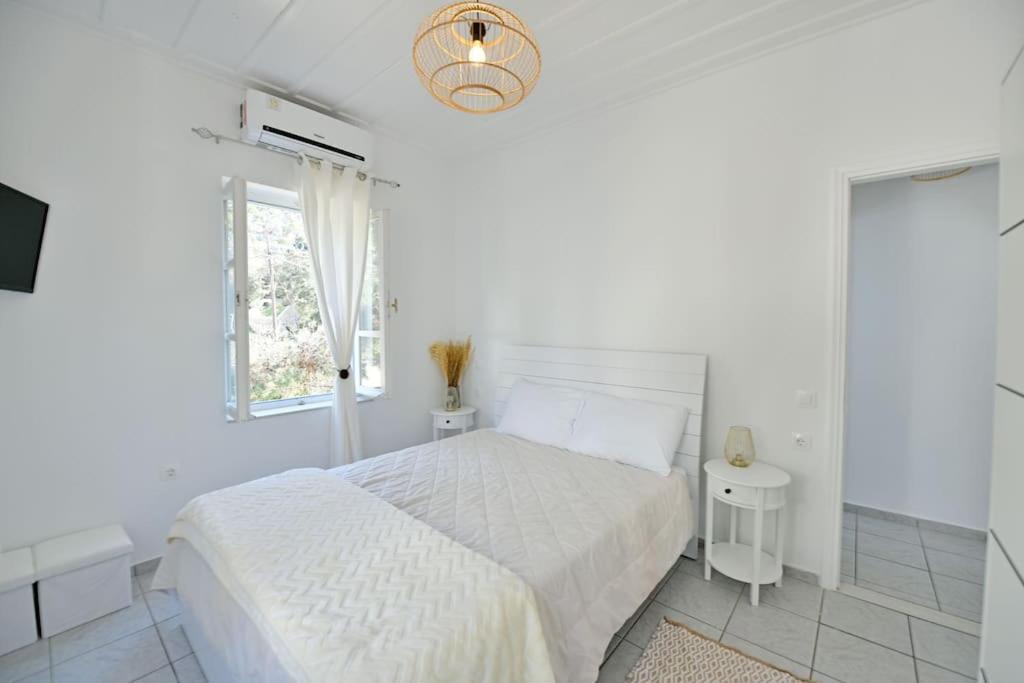 Olivo II Luxury Apartment Hydra  Esterno foto
