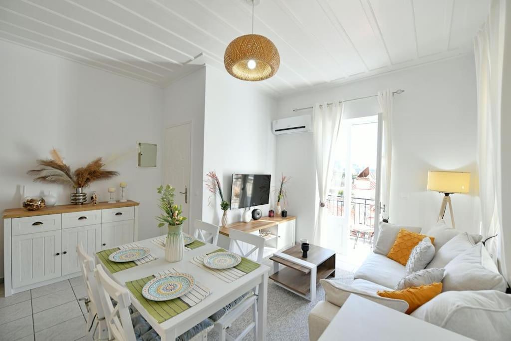 Olivo II Luxury Apartment Hydra  Esterno foto